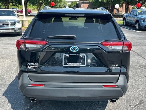 Used 2023 Toyota RAV4 XLE Premium AWD/4WD image 4