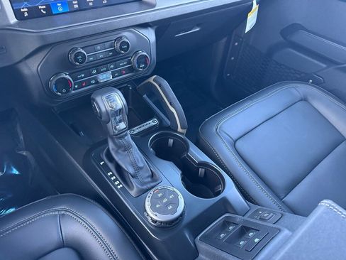 New 2025 Ford Bronco Badlands image 33