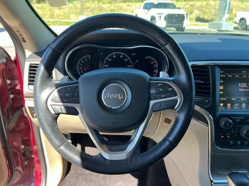 Used 2017 Jeep Grand Cherokee Limited AWD/4WD image 30