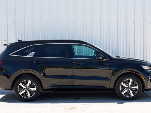 Used 2021 Kia Sorento S image 50