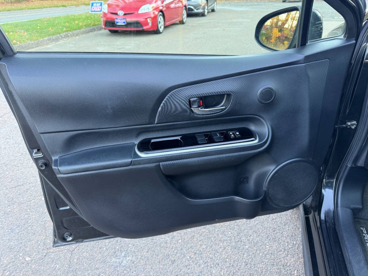 Used 2018 Toyota Prius C Three FWD image 32