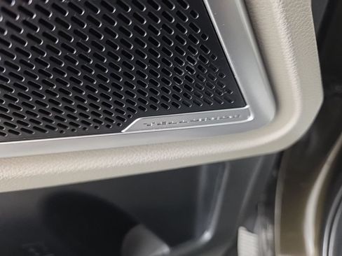 Used 2022 Kia Telluride EX w/ EX Premium Package AWD/4WD image 12