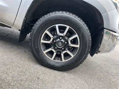 Used 2016 Toyota Tundra SR5 image 11