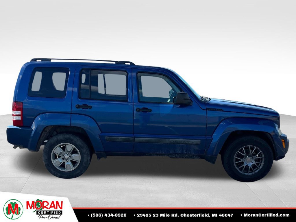 Used 2010 Jeep Liberty Sport w/ Popular Equipment Group AWD/4WD image 6