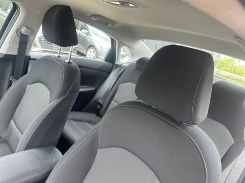 Used 2024 Kia Forte LXS FWD image 11