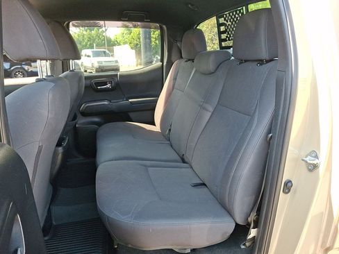 Used 2018 Toyota Tacoma TRD Sport RWD image 26