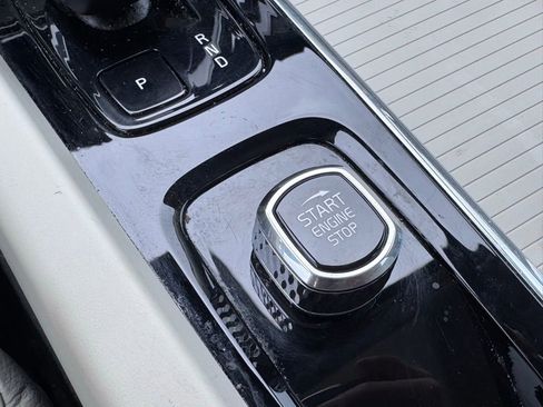 Used 2024 Volvo S60 B5 Core image 20