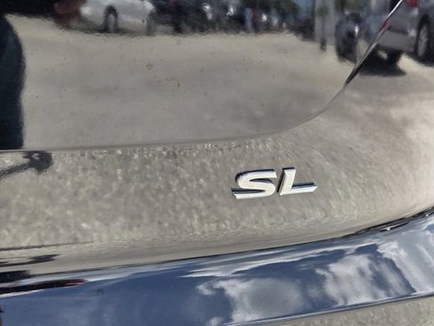 Used 2025 Nissan Pathfinder SL FWD image 14