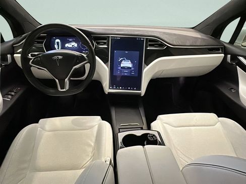 Used 2016 Tesla Model X 90D image 21