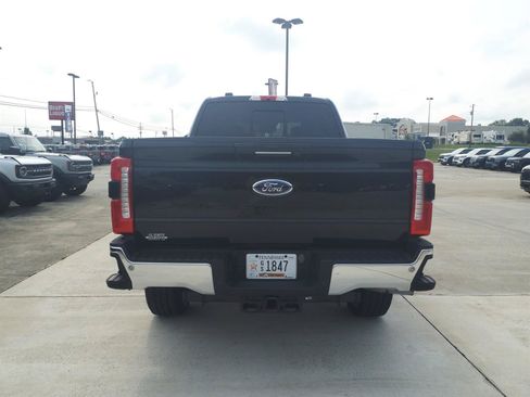 Used 2024 Ford F250 Lariat w/ Chrome Package AWD/4WD image 4