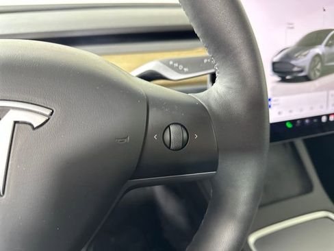 Used 2023 Tesla Model 3 Standard Range image 16
