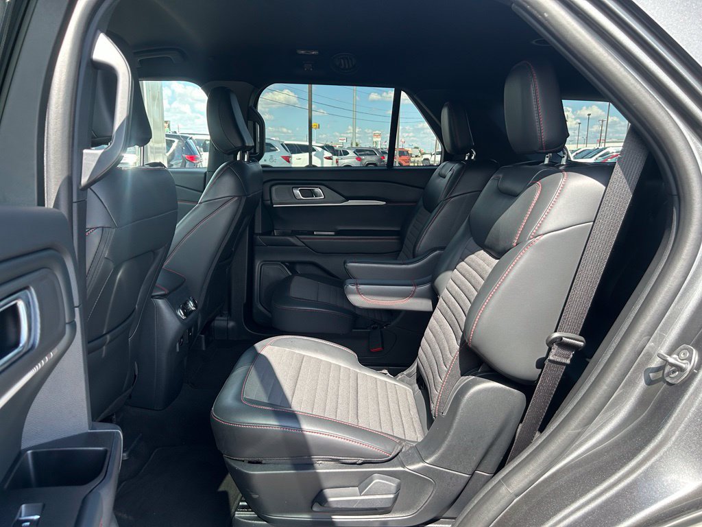 Used 2026 Ford Explorer ST-Line AWD/4WD image 13