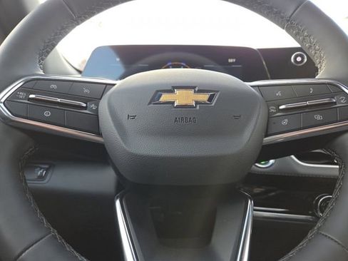New 2026 Chevrolet Equinox LT w/ Safety and Technology Package FWD image 33
