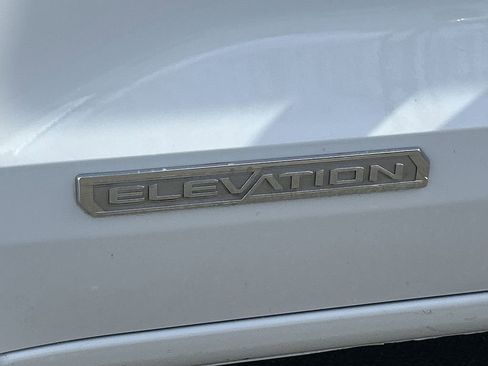 Used 2025 GMC Canyon Elevation image 31