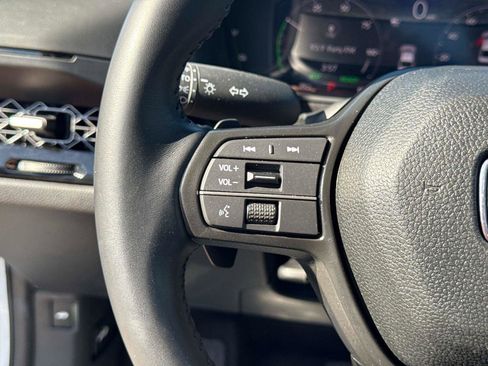 Certified 2025 Honda Accord EX-L image 30