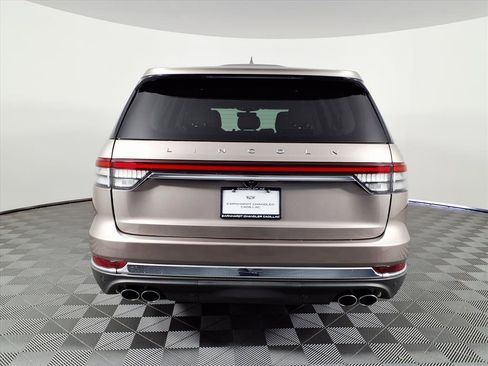 Used 2020 Lincoln Aviator Reserve w/ Class IV Trailer Tow Package image 5
