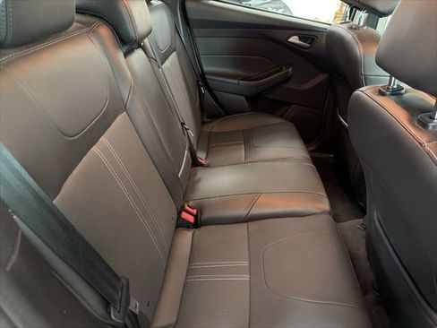 Used 2014 Ford Focus SE w/ Equipment Group 201A FWD image 25