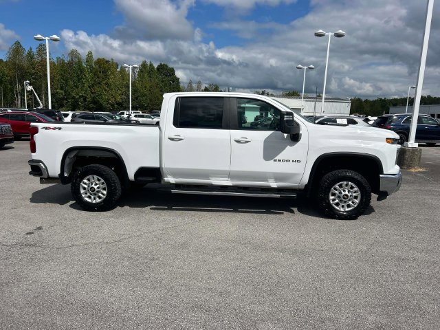 Used 2025 Chevrolet Silverado 2500 LT w/ Convenience Package AWD/4WD image 2