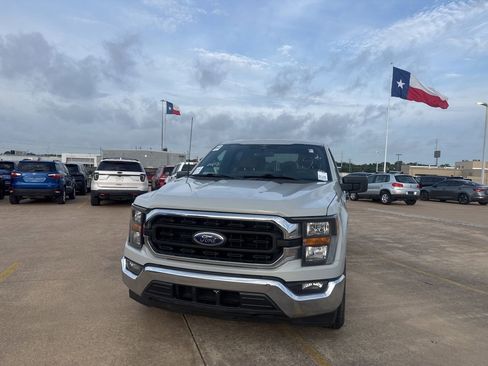 Used 2023 Ford F150 XLT RWD image 4
