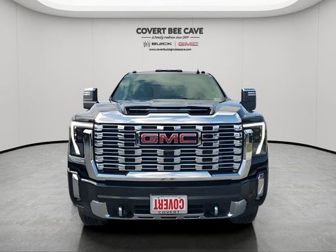 New 2026 GMC Sierra 2500 Denali w/ Denali Reserve Package image 2