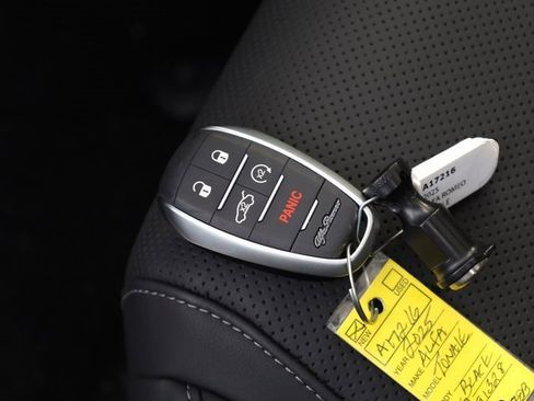 New 2025 Alfa Romeo Tonale Veloce w/ Premium Package image 30