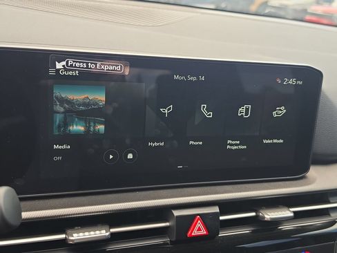 New 2027 Kia Sportage LX FWD image 21