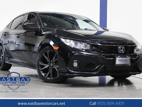Used 2018 Honda Civic Sport image 1
