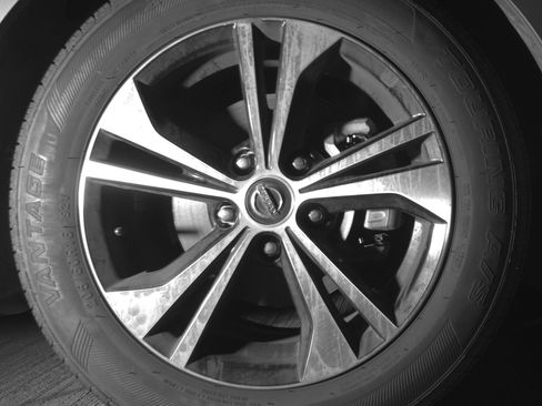 Used 2021 Nissan Sentra SV image 13