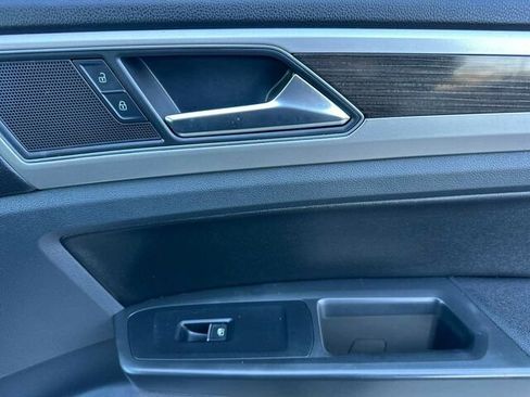 Used 2018 Volkswagen Atlas SEL image 21