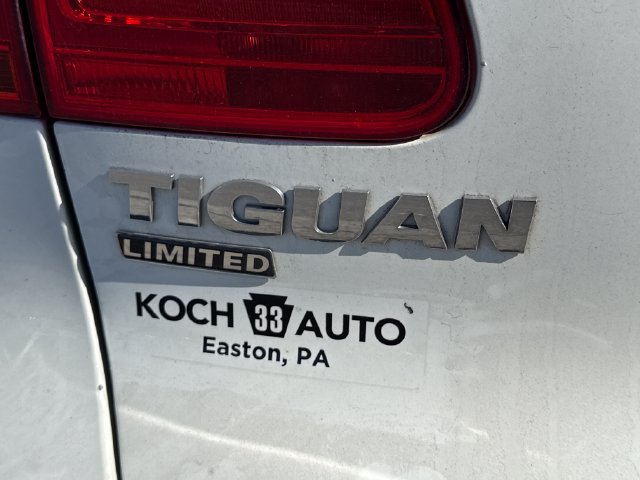 Used 2018 Volkswagen Tiguan Limited w/ Premium Package AWD/4WD image 18