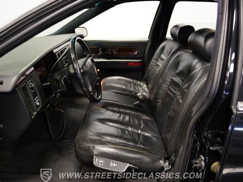Used 1995 Cadillac Fleetwood Brougham RWD image 39