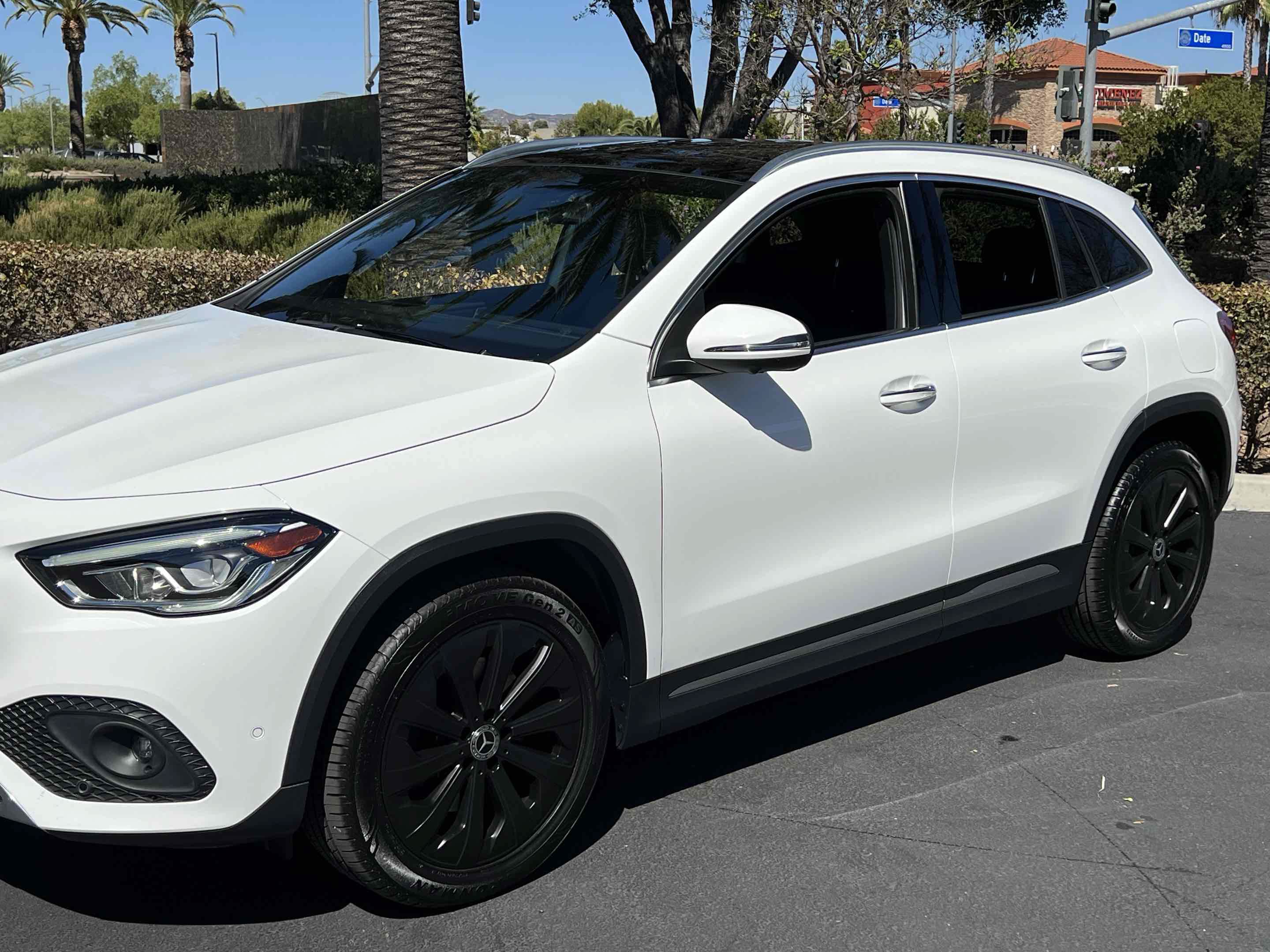 Used 2021 Mercedes-Benz GLA 250 4MATIC w/ Premium Package image 51