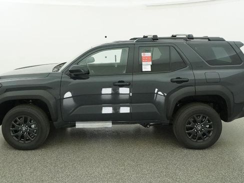 New 2026 Toyota 4Runner SR5 image 9