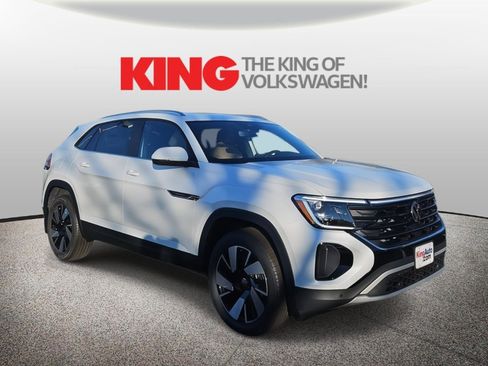 New 2026 Volkswagen Atlas Cross Sport SE image 1