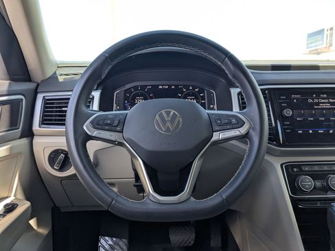 Used 2022 Volkswagen Atlas SE w/ Black Wheel Package AWD/4WD image 18