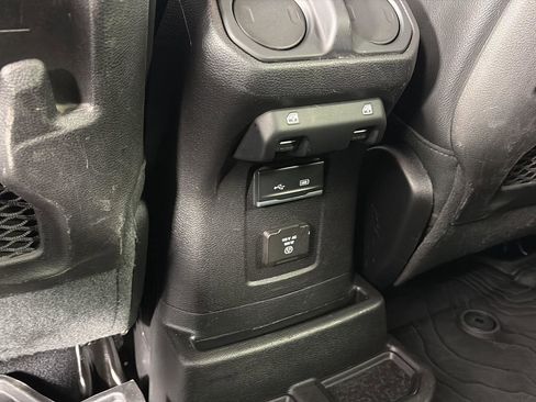 Used 2019 Jeep Wrangler Unlimited Rubicon image 22
