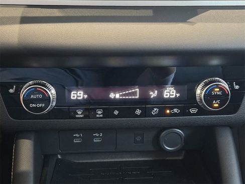 New 2025 Mitsubishi Outlander Trail Edition image 15