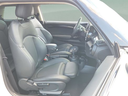 Used 2020 MINI Cooper S image 20