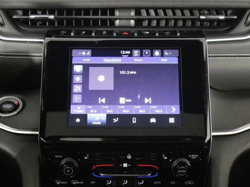 Used 2023 Jeep Grand Cherokee L Laredo AWD/4WD image 29