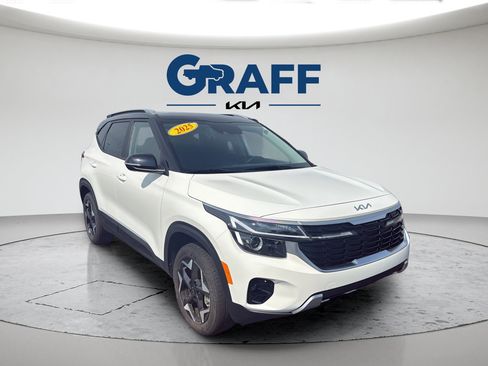 Used 2025 Kia Seltos S AWD/4WD image 11