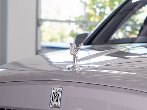 Used 2022 Rolls-Royce Cullinan image 11