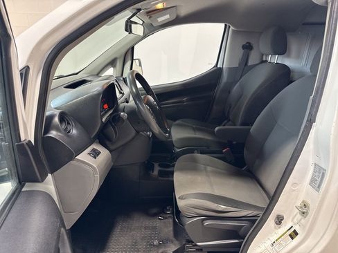 Used 2018 Nissan NV200 SV w/ Navigation Package image 20