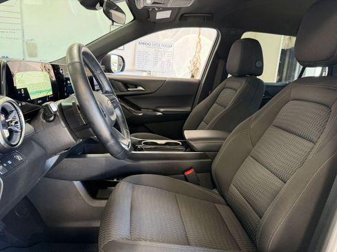 Used 2025 Chevrolet Equinox LT image 25