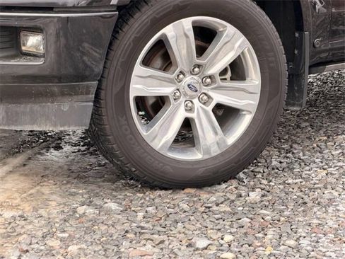 Used 2019 Ford F150 Platinum w/ Equipment Group 701A Luxury image 26