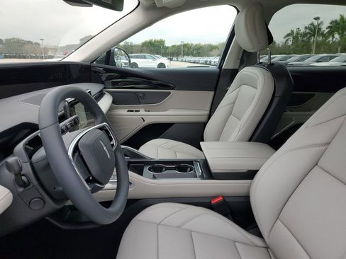New 2026 Lincoln Nautilus Premier AWD/4WD image 19