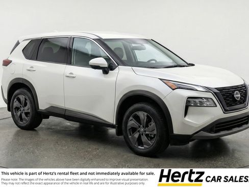 Used 2025 Nissan Rogue SV FWD image 1