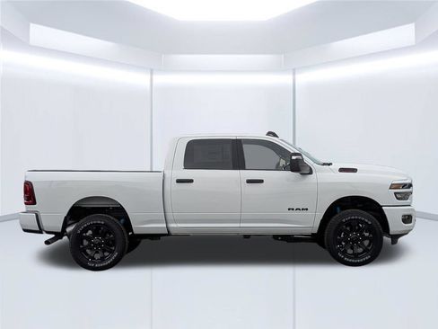 New 2026 RAM 2500 Big Horn AWD/4WD image 8