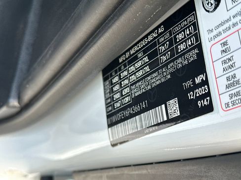 Used 2023 Mercedes-Benz Metris Passenger image 27