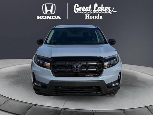 Used 2025 Honda Ridgeline Sport image 6