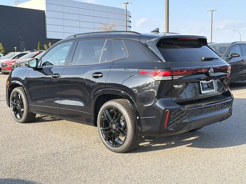 New 2026 Volkswagen Tiguan SE R-Line FWD image 3